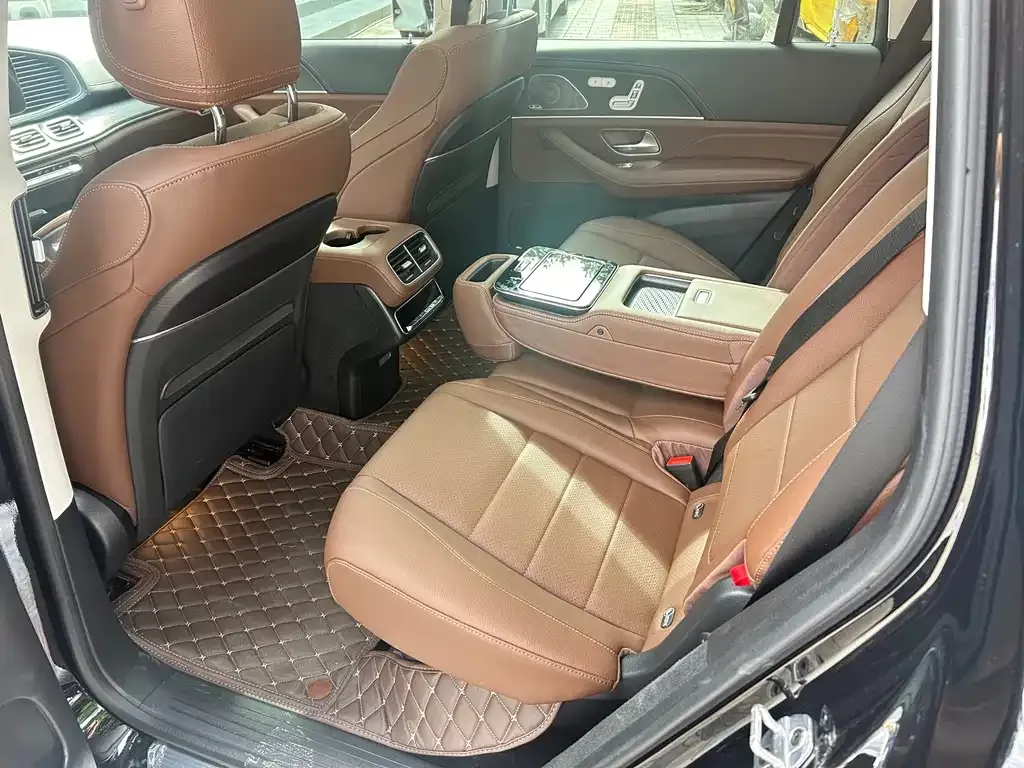 Mercedes-Benz GLS — фото 6