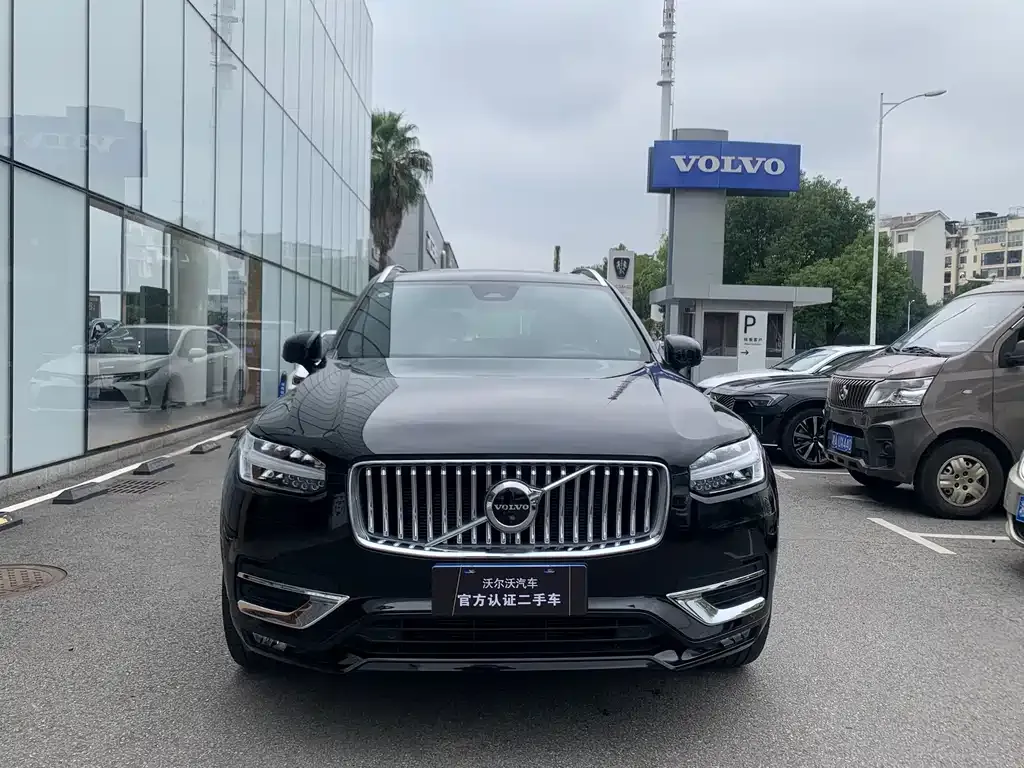 Volvo XC90 — фото 2