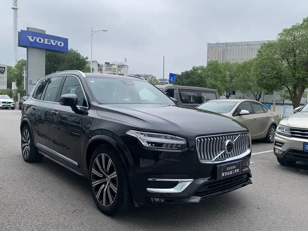 Volvo XC90 — фото 3