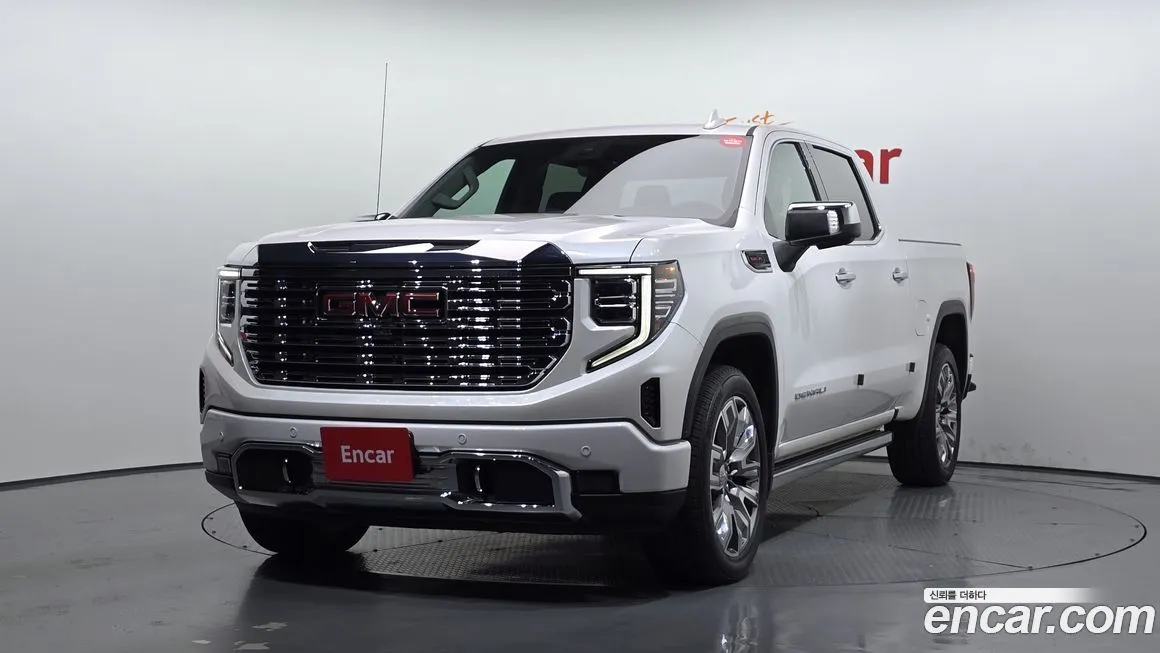 GMC Sierra — фото 1