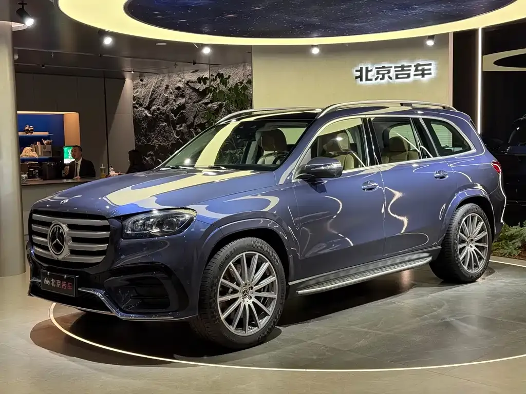 Mercedes-Benz GLS — фото 1
