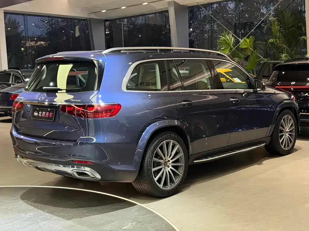 Mercedes-Benz GLS — фото 4
