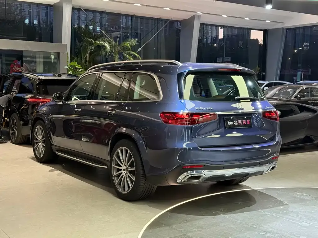 Mercedes-Benz GLS — фото 6