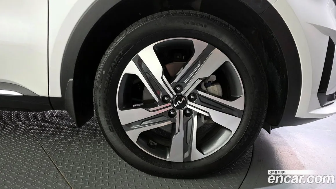 Kia Sorento — фото 5