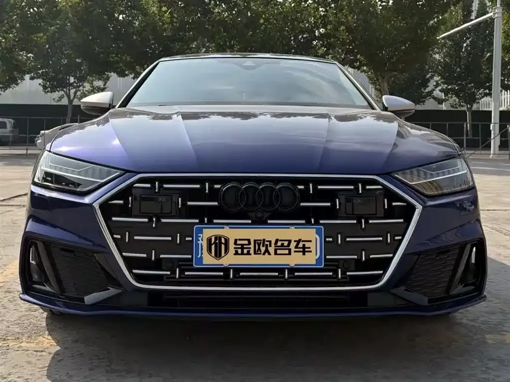 Audi A7L — фото 2