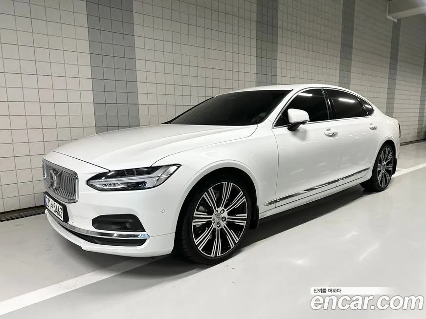 Volvo S90 — фото 1