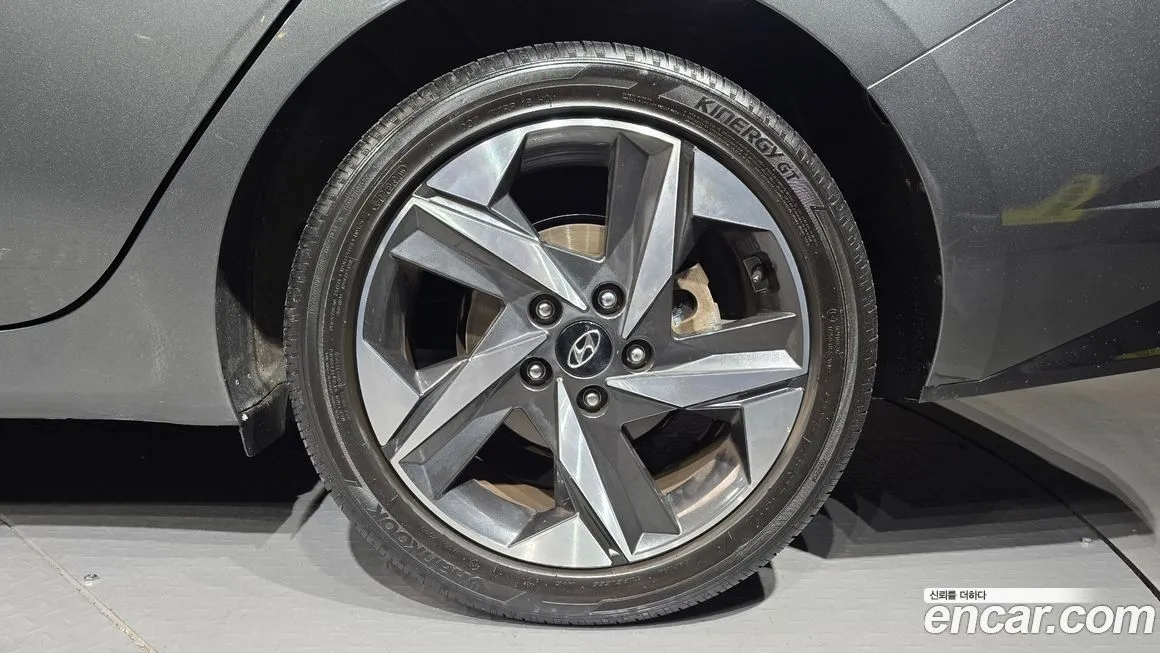 Hyundai AVANTE — фото 5