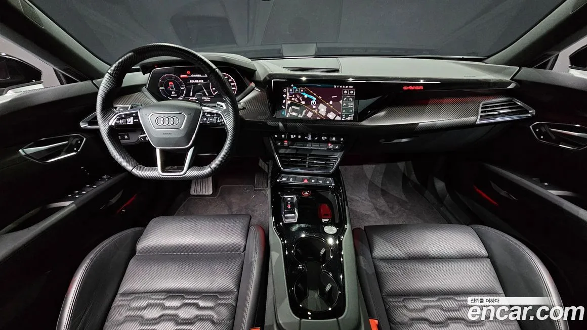 Audi e-tron GT — фото 7