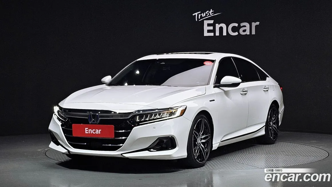Honda Accord — фото 1