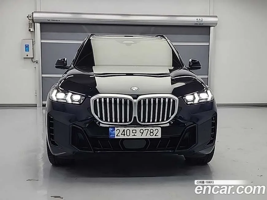 BMW X5 — фото 1