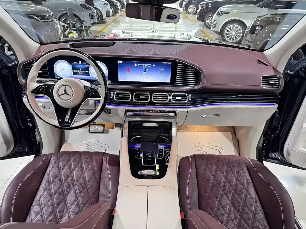 Mercedes-Benz GLS — фото 4