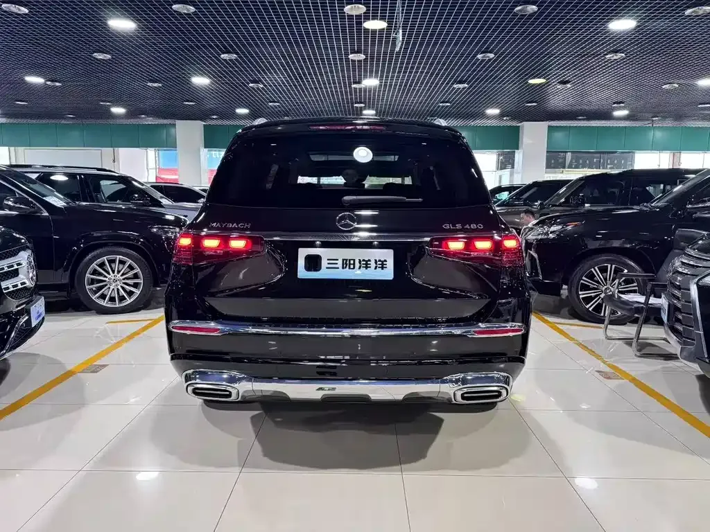 Mercedes-Benz GLS — фото 9