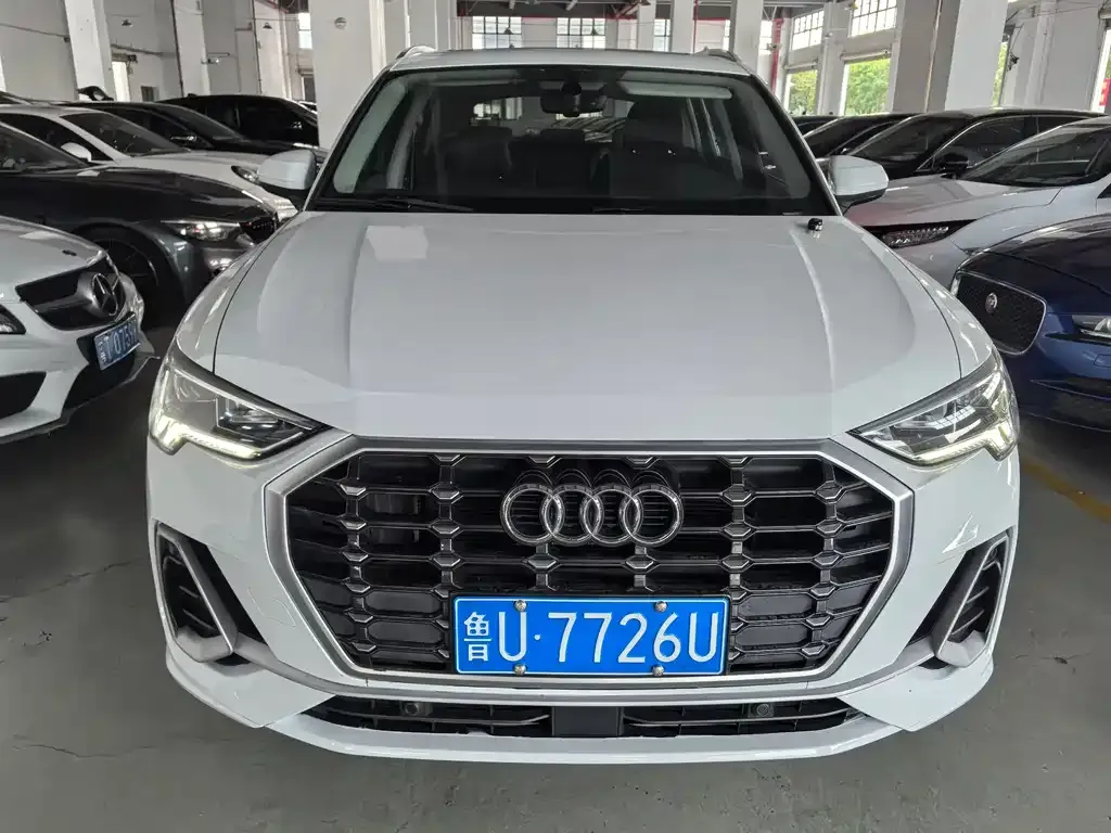 Audi Q3 — фото 5