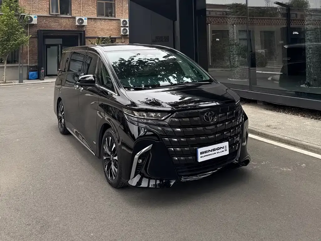 Toyota Alphard — фото 5