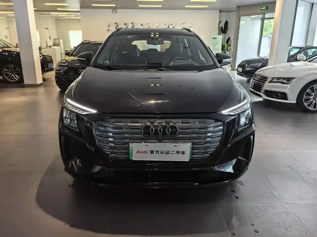 Audi Q5 e-tron — фото 3