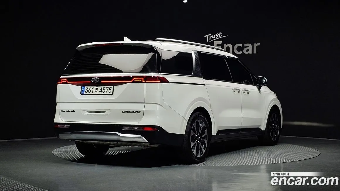 Kia Carnival — фото 2