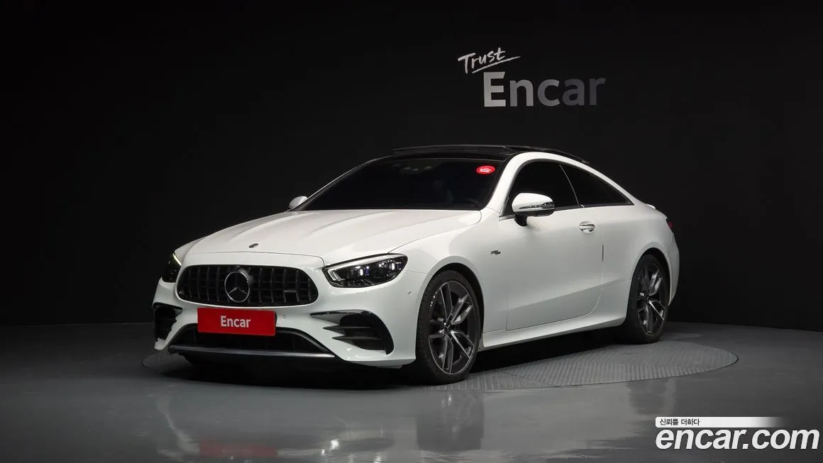 Mercedes-Benz E-Class — фото 1