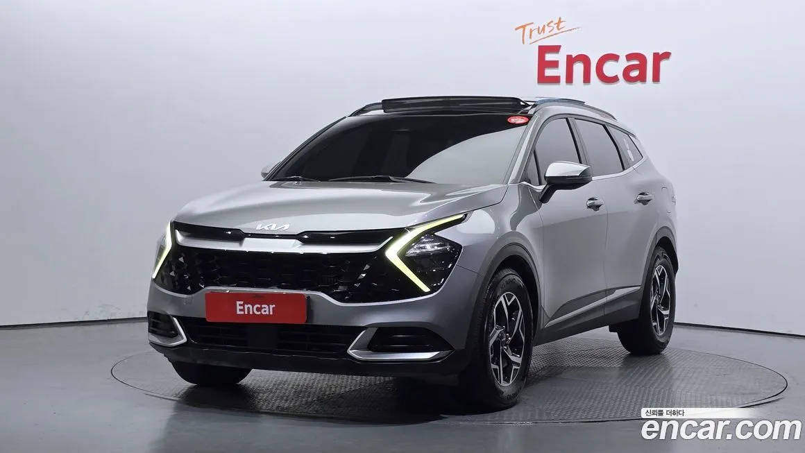 Kia Sportage — фото 1