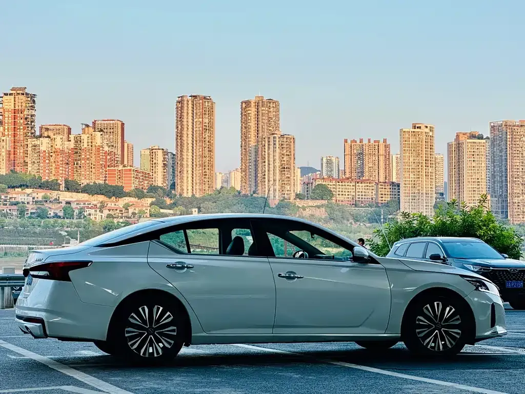 Nissan Teana — фото 10