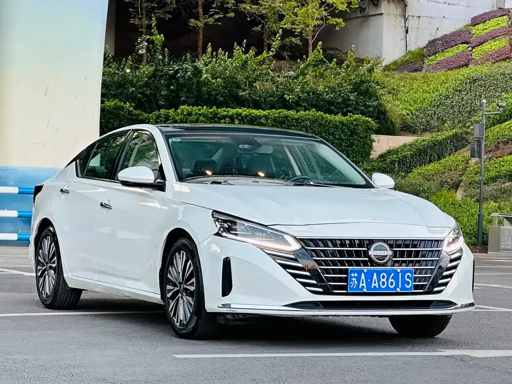 Nissan Teana — фото 2