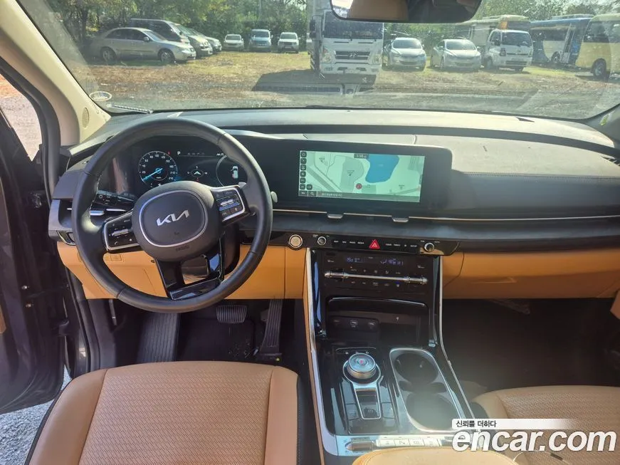 Kia Carnival — фото 10