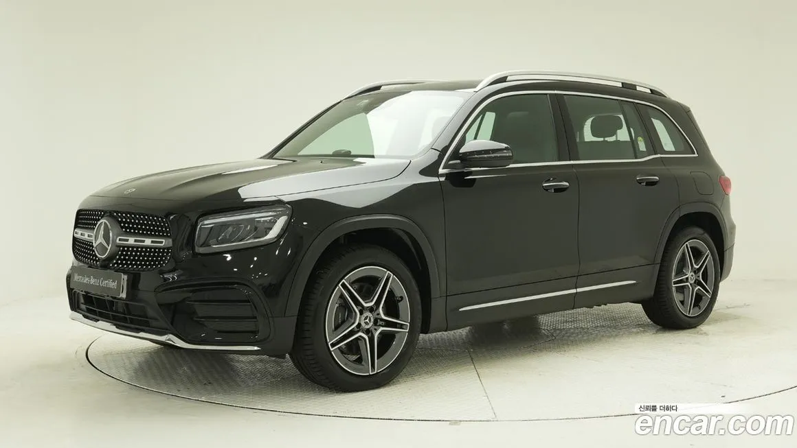 Mercedes-Benz GLB-Class — фото 1