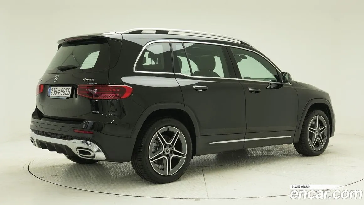 Mercedes-Benz GLB-Class — фото 2