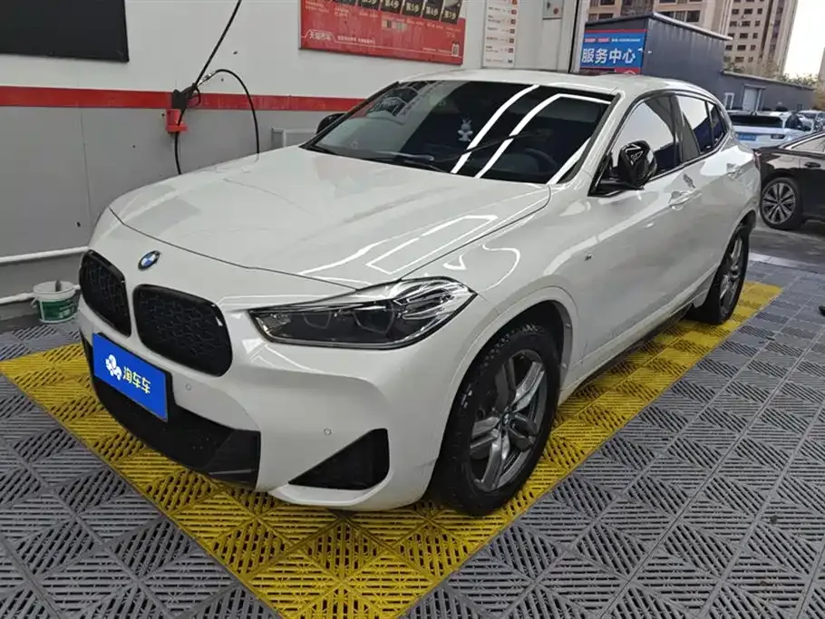 BMW X2 — фото 1