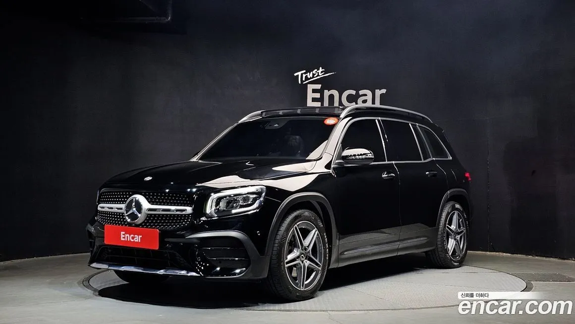 Mercedes-Benz GLB-Class — фото 1