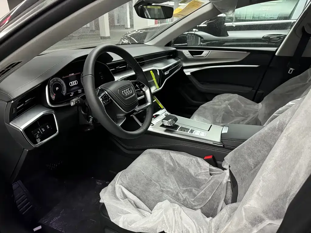 Audi A7L — фото 5