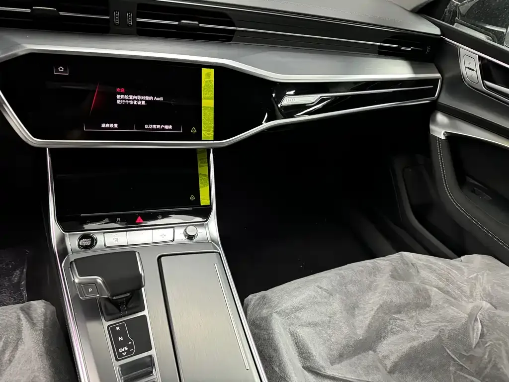 Audi A7L — фото 6
