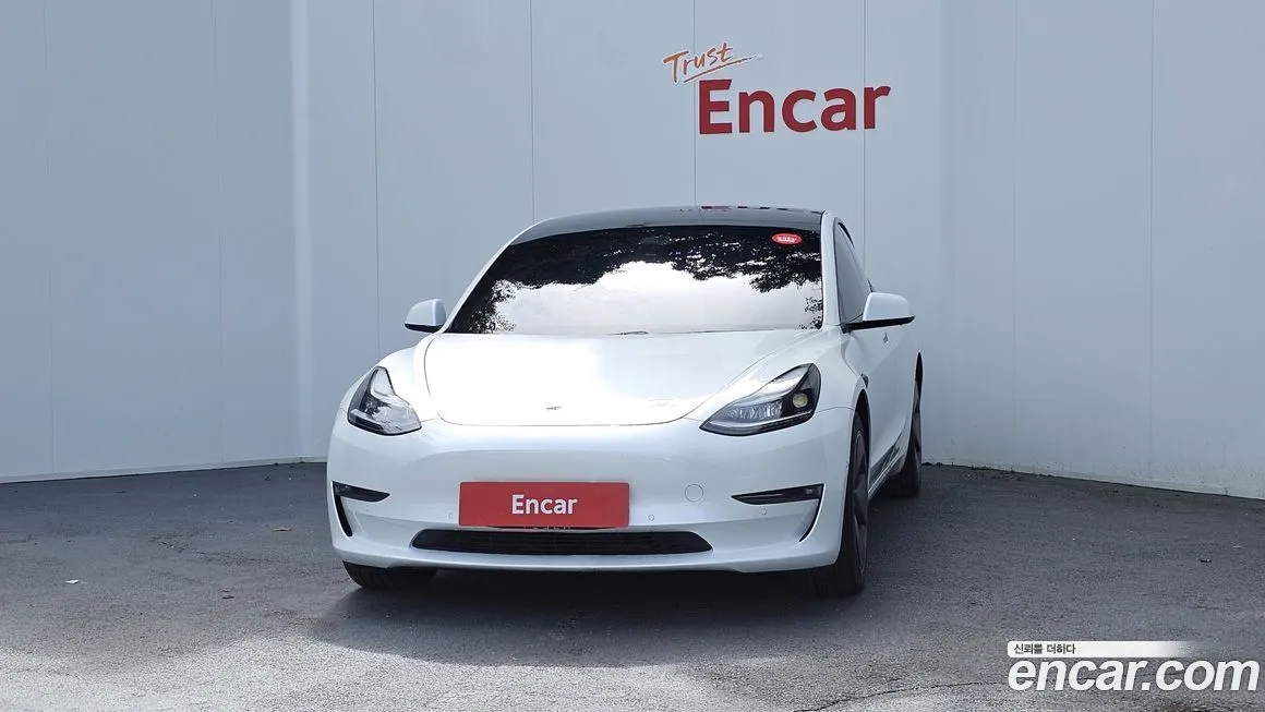 Tesla Model 3 — фото 3