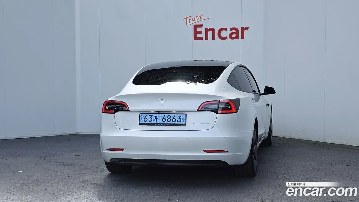 Tesla Model 3 — фото 4