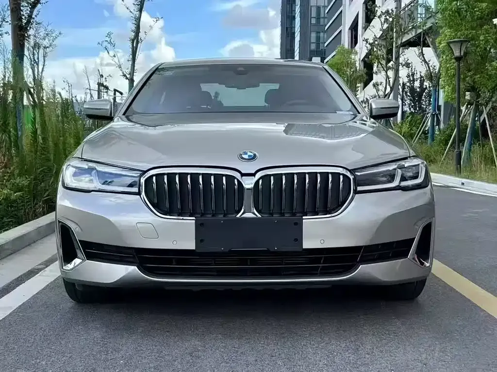 BMW 5 Series — фото 2