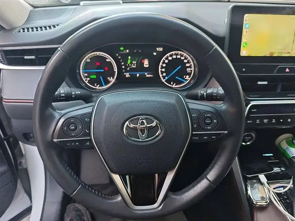 Toyota Harrier — фото 3