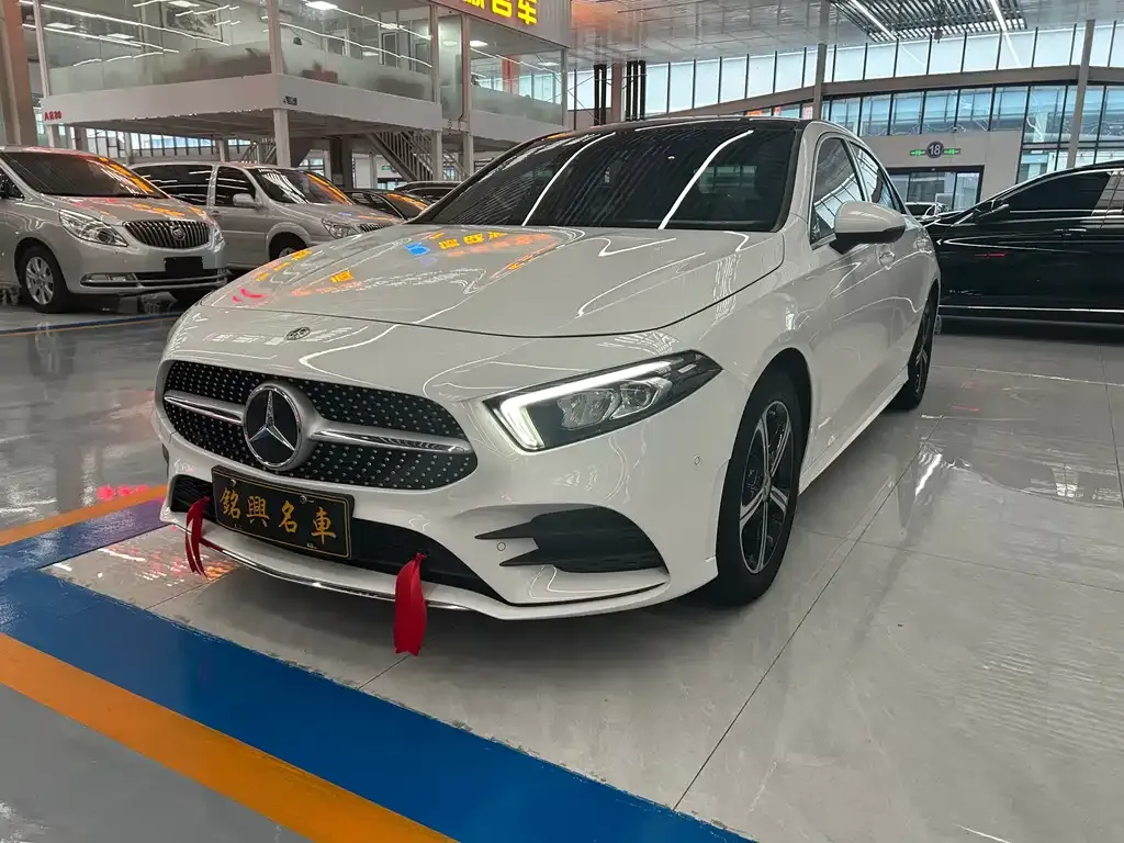 Mercedes-Benz A-Class — фото 1