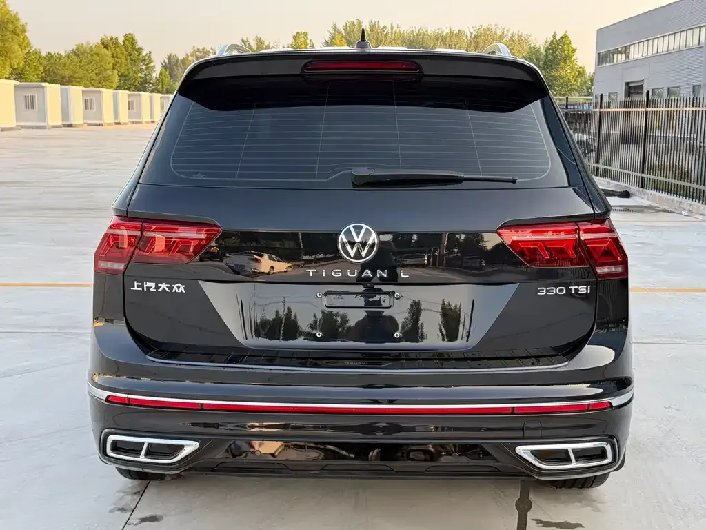 Volkswagen Tiguan L — фото 5