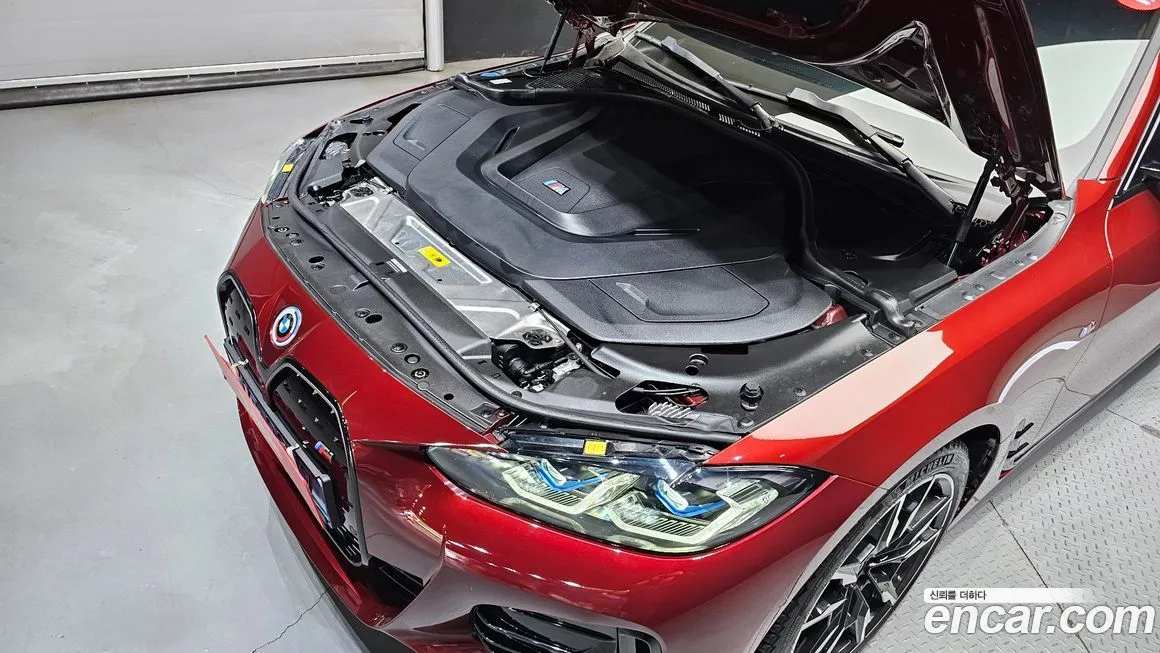 BMW i4 — фото 6
