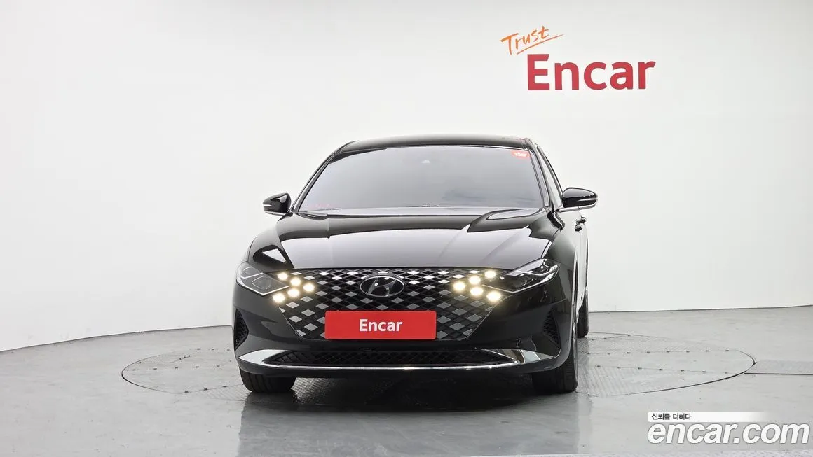 Hyundai Grandeur — фото 3