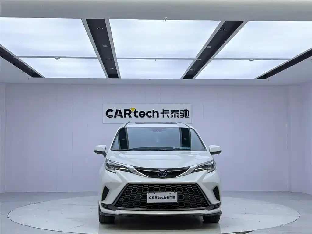 Toyota Granvia — фото 8