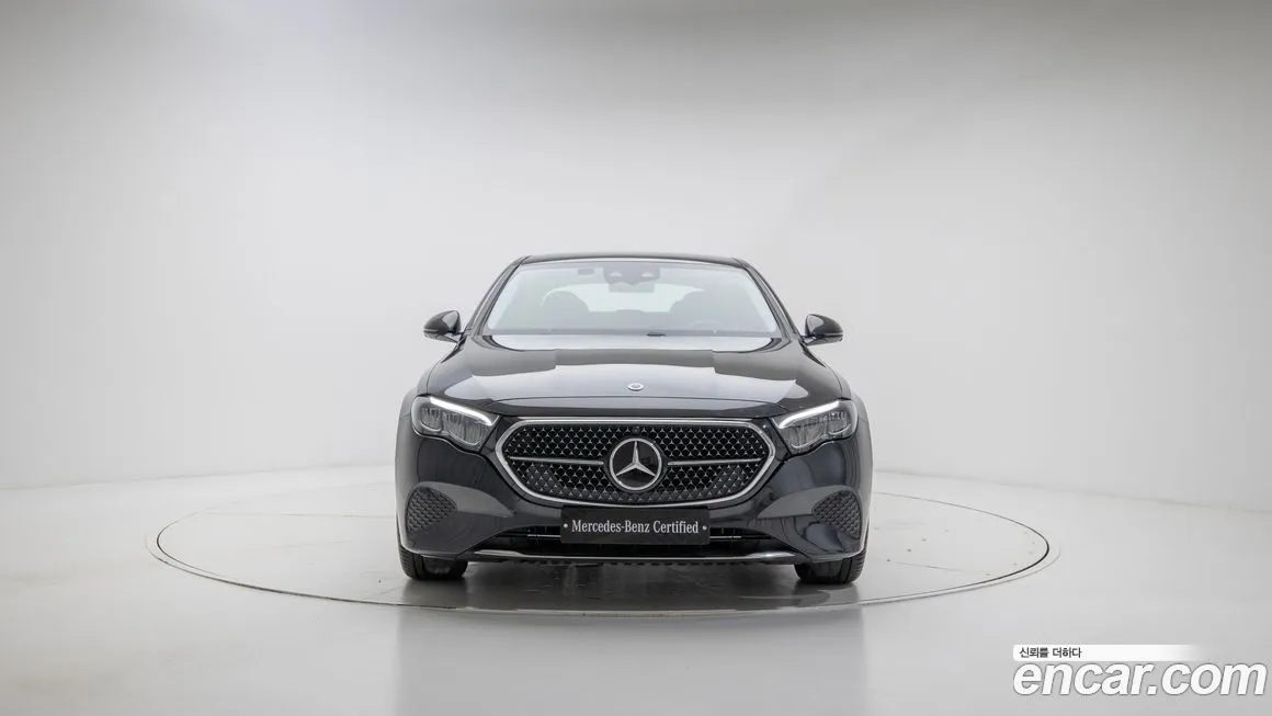 Mercedes-Benz E-Class — фото 3