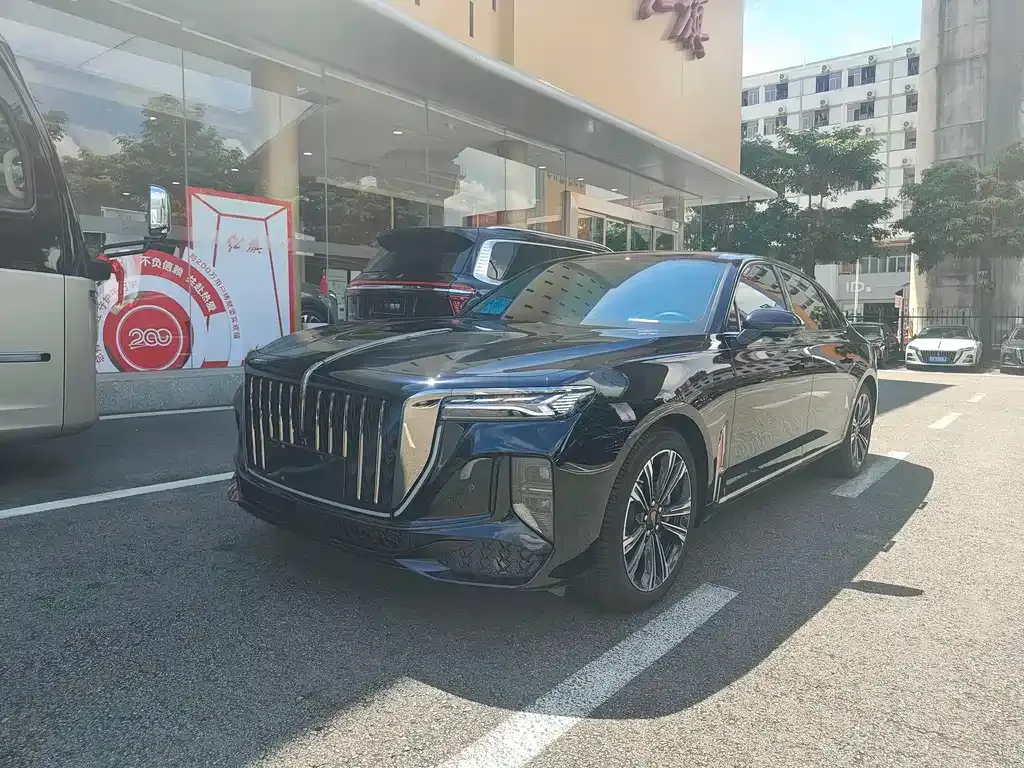 Hongqi H9 — фото 1