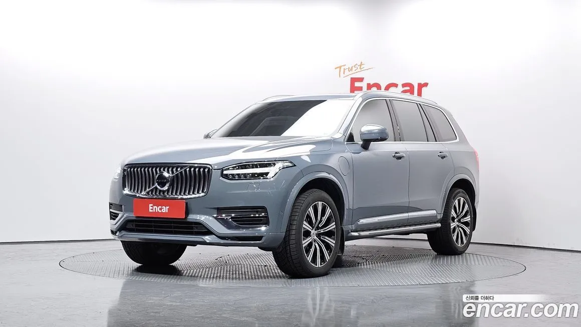 Volvo XC90 — фото 1