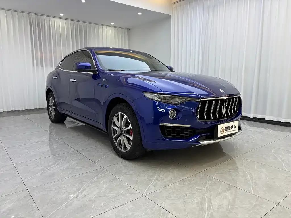 Maserati Levante — фото 2