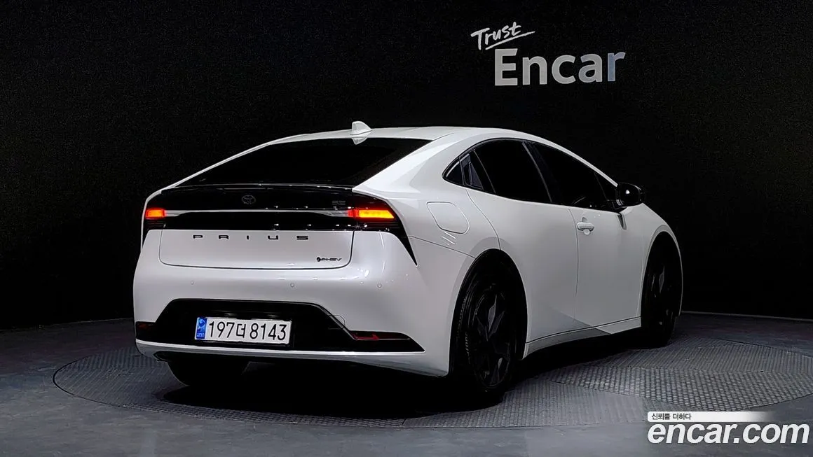 Toyota Prius — фото 2