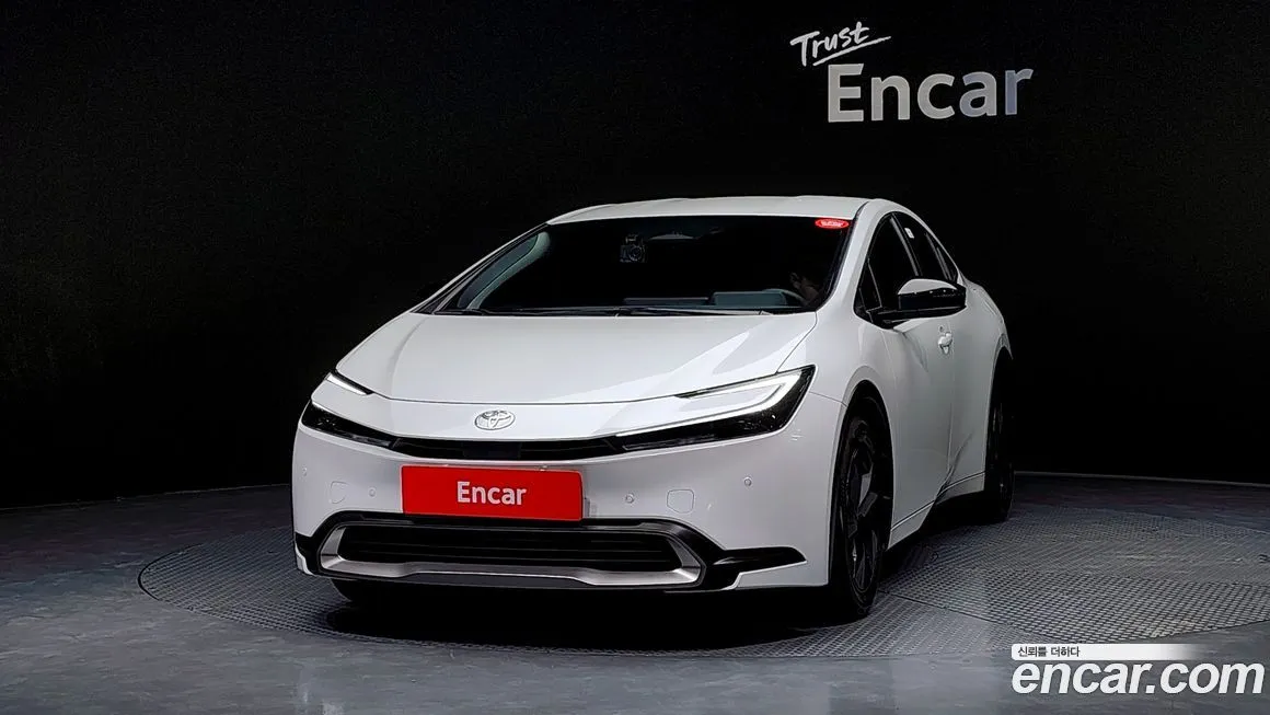 Toyota Prius — фото 3