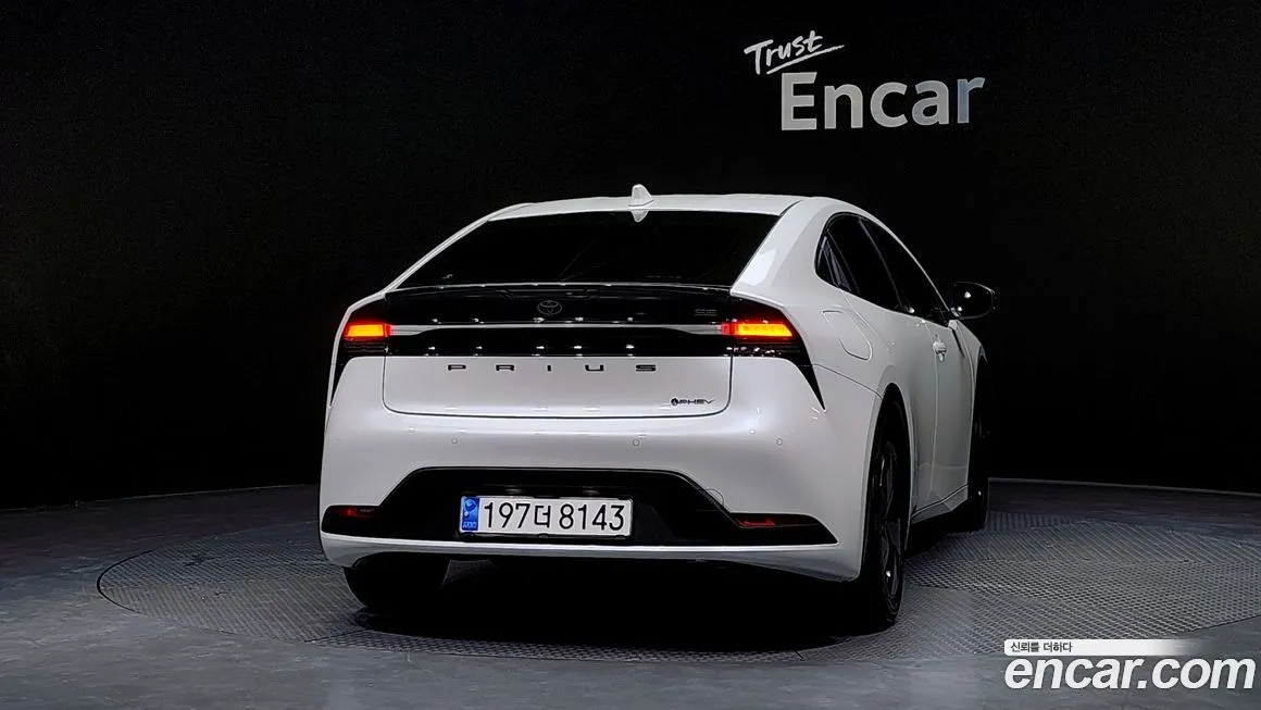 Toyota Prius — фото 4
