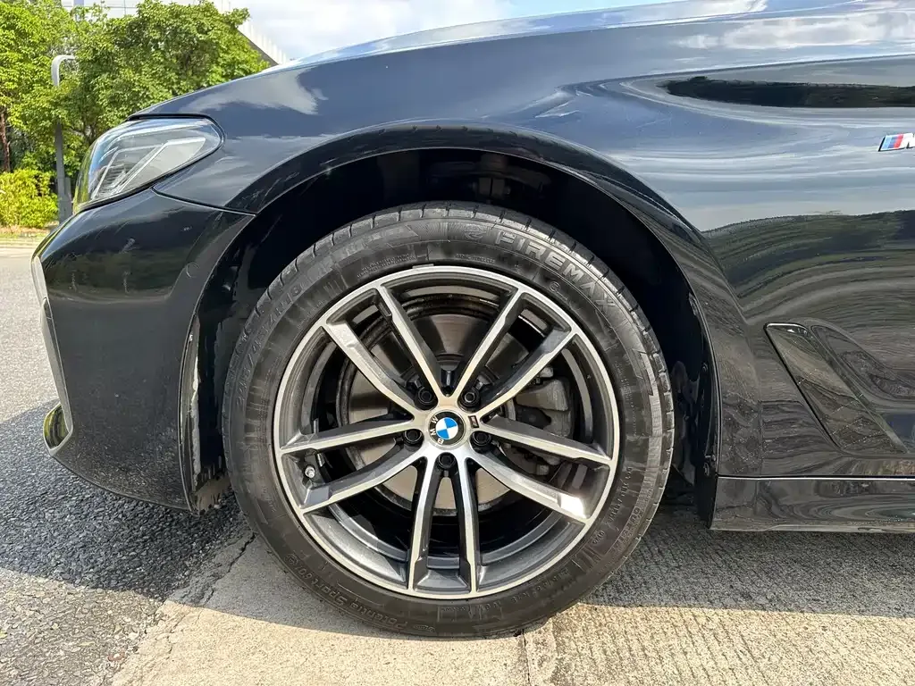 BMW 5 Series — фото 3