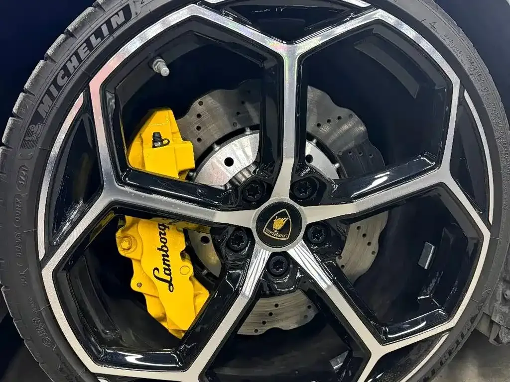 Lamborghini Huracan — фото 5