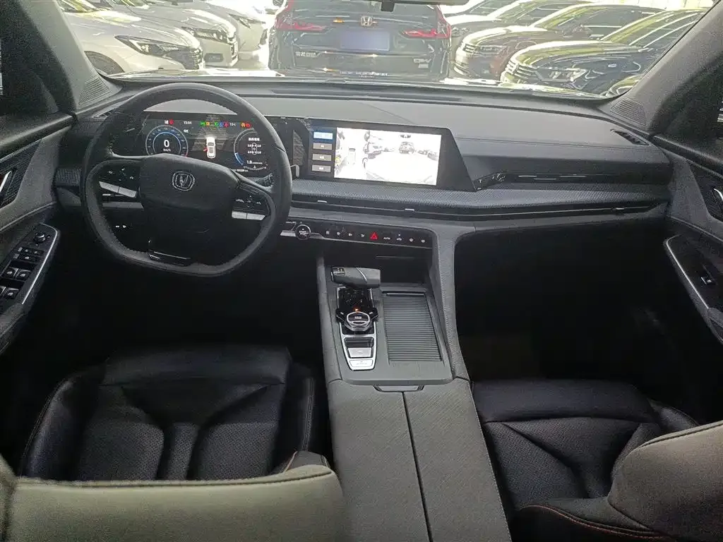 Changan CS75PLUS — фото 10